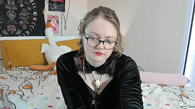 BebKonie online show from March 2025 11:00:01 AM