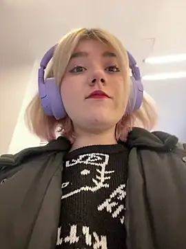 Snapshot of Baby__Naughty chatting on December 2024 01:28:01 PM Baby Naughty online show from December 2024 01:28:01 PM