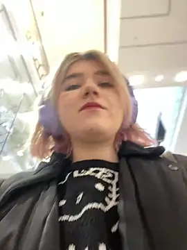 Snapshot of Baby__Naughty chatting on December 2024 10:08:02 AM Baby Naughty online show from December 2024 10:08:02 AM