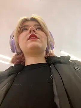 Snapshot of Baby__Naughty chatting on December 2024 09:11:02 AM Baby Naughty online show from December 2024 09:11:02 AM