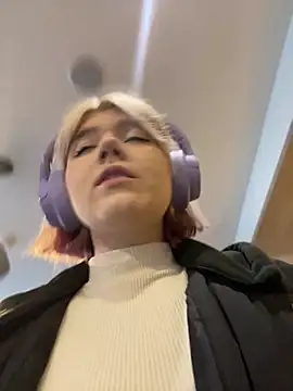 Snapshot of Baby__Naughty chatting on January 2025 09:15:01 AM Baby Naughty online show from January 2025 09:15:01 AM