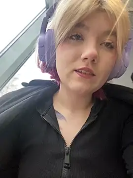 Snapshot of Baby__Naughty chatting on January 2025 12:13:02 PM Baby Naughty online show from January 2025 12:13:02 PM