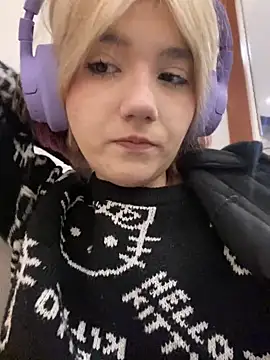 Snapshot of Baby__Naughty chatting on January 2025 03:18:02 PM Baby Naughty online show from January 2025 03:18:02 PM