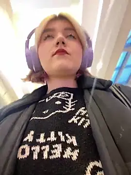 Snapshot of Baby__Naughty chatting on February 2025 02:13:02 PM Baby Naughty online show from February 2025 02:13:02 PM