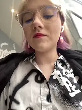 Snapshot of Baby__Naughty chatting on February 2025 09:10:01 AM Baby Naughty online show from February 2025 09:10:01 AM