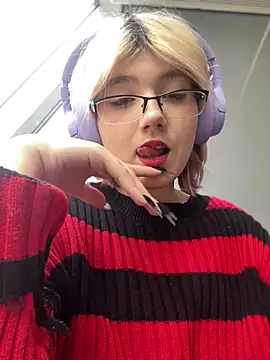 Snapshot of Baby__Naughty chatting on February 2025 11:13:01 AM Baby Naughty online show from February 2025 11:13:01 AM