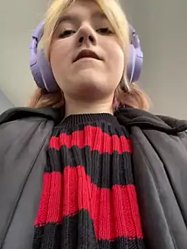 Snapshot of Baby__Naughty chatting on March 2025 08:12:02 AM Baby Naughty online show from March 2025 08:12:02 AM