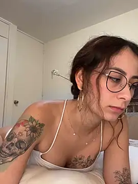 Snapshot of juanasnz99 chatting on December 2024 06:06:02 AM juanasnz99 online show from December 2024 06:06:02 AM
