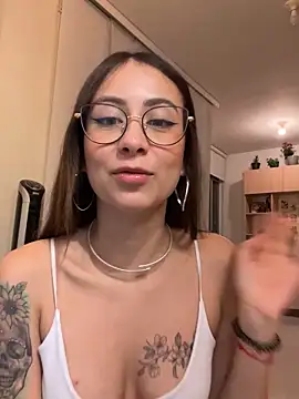 Snapshot of juanasnz99 chatting on January 2025 03:50:02 AM juanasnz99 online show from January 2025 03:50:02 AM