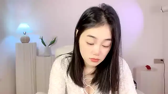 Snapshot of cloud8822 chatting on December 2024 02:06:01 PM cloud8822 online show from December 2024 02:06:01 PM