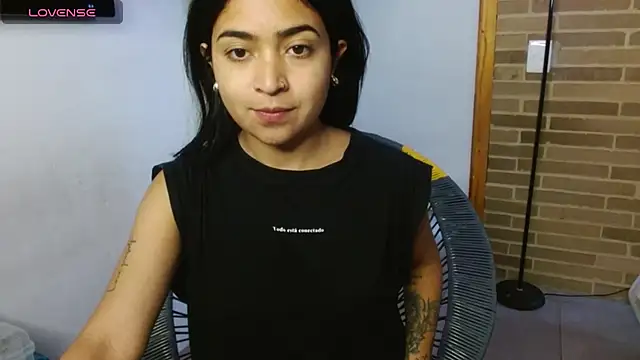 Snapshot of helenacyruss chatting on November 2025 03:10:02 PM helenacyruss online show from November 2025 03:10:02 PM