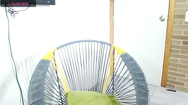 Snapshot of helenacyruss chatting on November 2025 05:52:01 PM helenacyruss online show from November 2025 05:52:01 PM