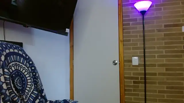 Snapshot of helenacyruss chatting on November 2025 07:35:01 PM helenacyruss online show from November 2025 07:35:01 PM