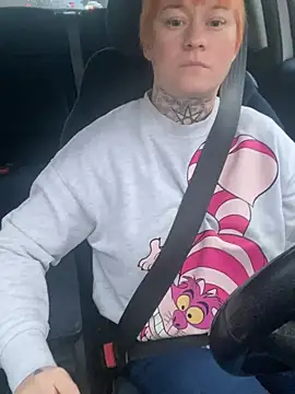 poussichienne online show from March 2026 05:44:01 AM