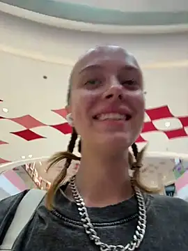 Snapshot of enjoy_my_beauty chatting on December 2024 05:02:01 AM enjoy my beauty online show from December 2024 05:02:01 AM