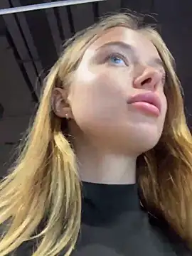 Snapshot of enjoy_my_beauty chatting on February 2025 07:51:02 AM enjoy my beauty online show from February 2025 07:51:02 AM