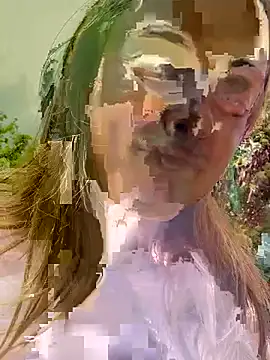 Snapshot of enjoy_my_beauty chatting on February 2025 04:14:02 AM enjoy my beauty online show from February 2025 04:14:02 AM