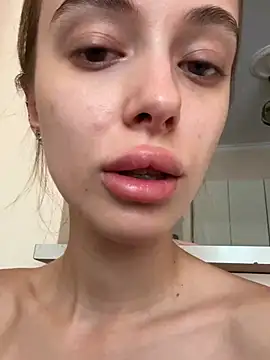 Snapshot of enjoy_my_beauty chatting on July 2026 06:39:01 AM enjoy my beauty online show from July 2026 06:39:01 AM