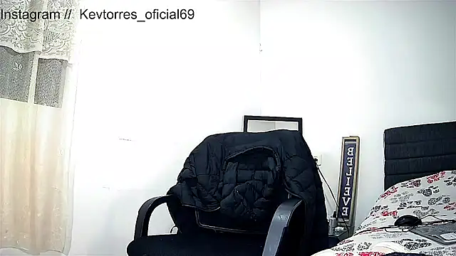 Snapshot of Kevin_Torres chatting on January 2026 12:02:01 AM Kevin Torres online show from January 2026 12:02:01 AM