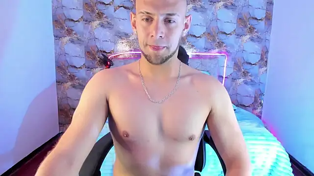 Snapshot of Damon_Bakert chatting on April 2026 02:51:01 PM Damon Bakert online show from April 2026 02:51:01 PM