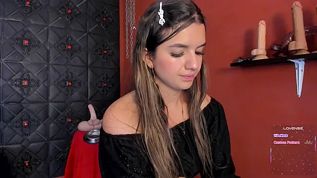 Snapshot of annavi_ chatting on January 2026 07:18:01 PM annavi online show from January 2026 07:18:01 PM