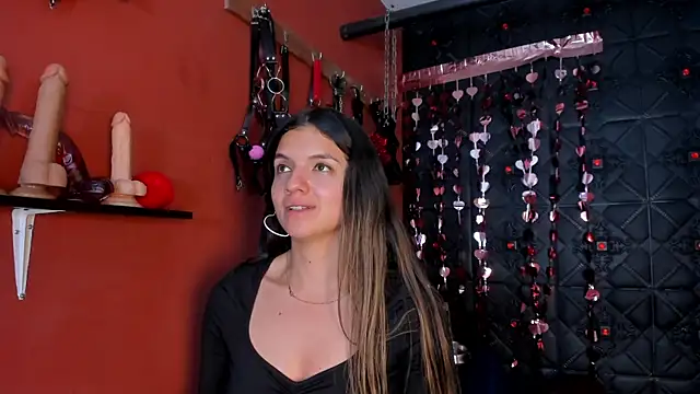 Snapshot of annavi_ chatting on February 2026 07:10:01 PM annavi online show from February 2026 07:10:01 PM