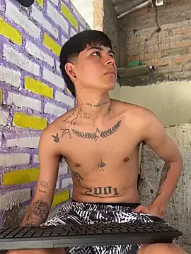 Lukas strong online show from November 2025 03:16:01 PM