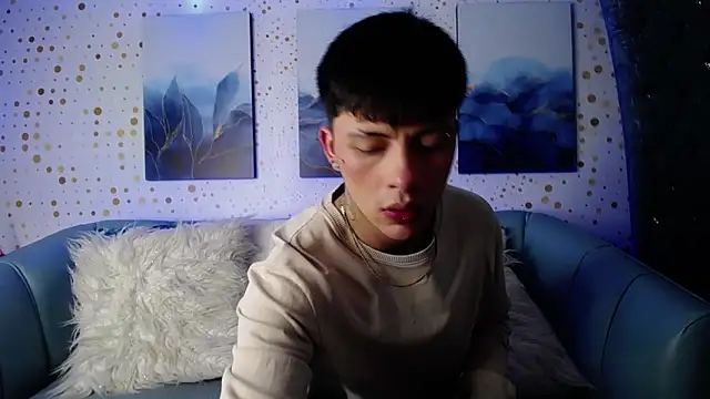 Steev Novoa online show from December 2024 04:32:02 AM