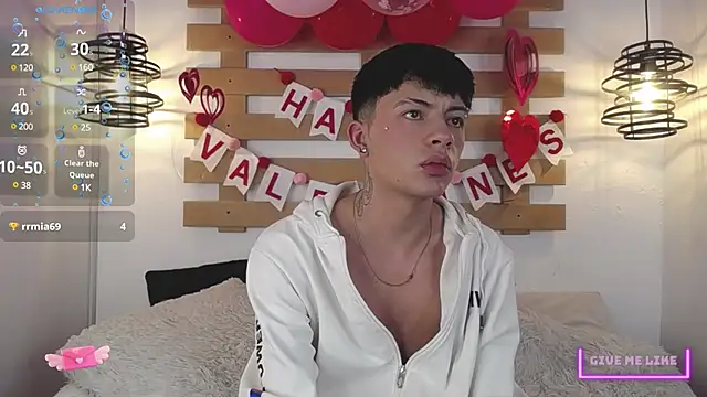 Steev Novoa online show from February 2025 10:07:01 AM