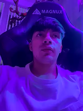 Steev Novoa online show from October 2025 11:17:01 PM