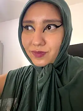 Snapshot of hannahayat chatting on November 2025 02:38:02 PM hannahayat online show from November 2025 02:38:02 PM