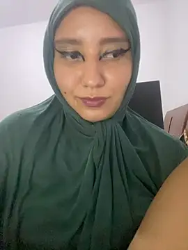 Snapshot of hannahayat chatting on November 2025 02:43:01 AM hannahayat online show from November 2025 02:43:01 AM