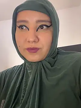 Snapshot of hannahayat chatting on November 2025 01:44:02 PM hannahayat online show from November 2025 01:44:02 PM