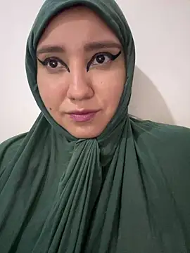 Snapshot of hannahayat chatting on December 2025 02:56:01 PM hannahayat online show from December 2025 02:56:01 PM