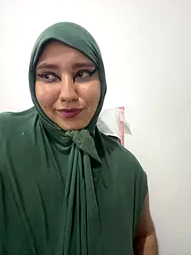 Snapshot of hannahayat chatting on December 2025 03:46:01 AM hannahayat online show from December 2025 03:46:01 AM