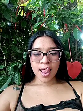 -VICKKY online show from March 2025 07:17:02 PM