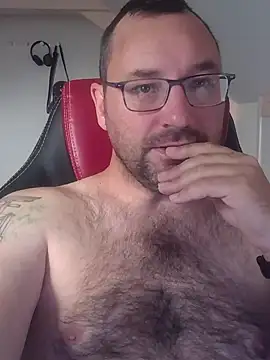 Snapshot of Fantaxx86 chatting on November 2025 11:32:01 AM Fantaxx86 online show from November 2025 11:32:01 AM