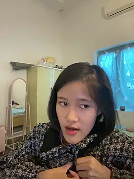 Snapshot of thithi8369 chatting on December 2024 05:45:02 AM thithi8369 online show from December 2024 05:45:02 AM