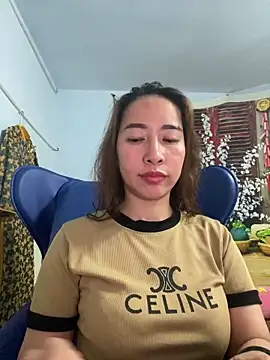Snapshot of Cherry_6969 chatting on February 2025 09:28:01 AM Cherry 6969 online show from February 2025 09:28:01 AM