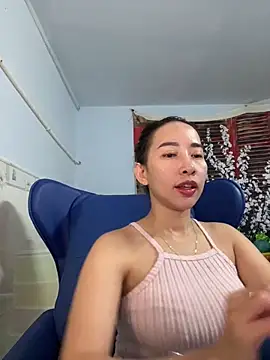 Snapshot of Cherry_6969 chatting on February 2025 08:18:02 AM Cherry 6969 online show from February 2025 08:18:02 AM