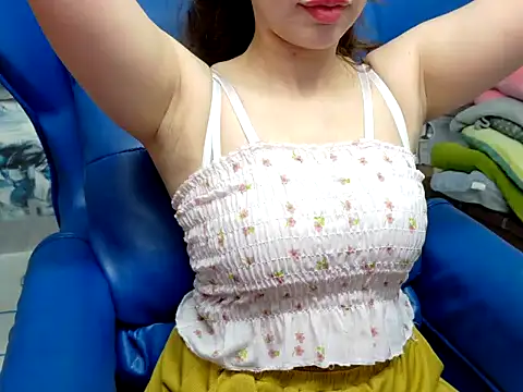 Snapshot of Cherry_6969 chatting on October 2025 01:48:02 AM Cherry 6969 online show from October 2025 01:48:02 AM