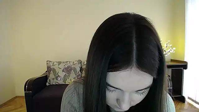 Pretty shy online show from January 2025 08:58:01 AM