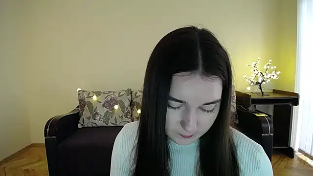 Pretty shy online show from January 2025 09:08:02 AM