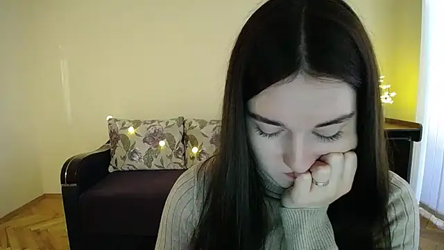 Pretty shy online show from January 2025 12:35:01 PM