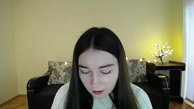 Pretty shy online show from February 2025 09:15:01 AM