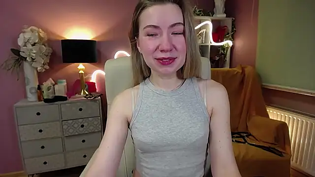 Snapshot of Mia_Tasty chatting on January 2025 07:38:02 AM Mia Tasty online show from January 2025 07:38:02 AM