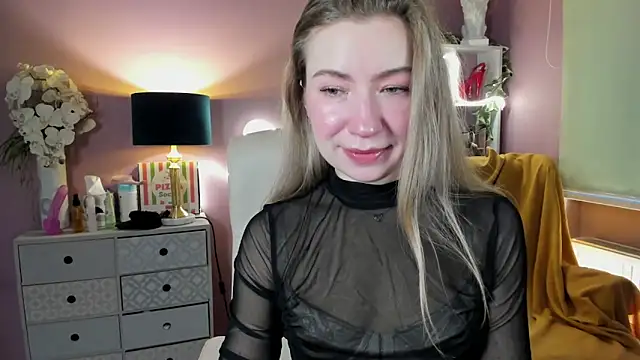 Snapshot of Mia_Tasty chatting on January 2025 07:39:02 AM Mia Tasty online show from January 2025 07:39:02 AM