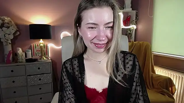 Snapshot of Mia_Tasty chatting on February 2025 11:08:02 AM Mia Tasty online show from February 2025 11:08:02 AM