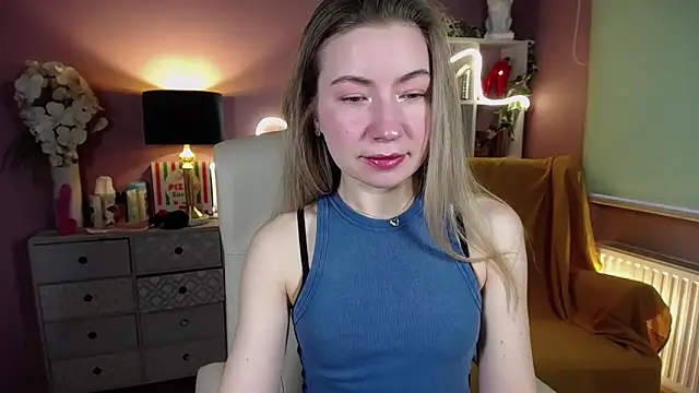 Snapshot of Mia_Tasty chatting on February 2025 07:23:01 AM Mia Tasty online show from February 2025 07:23:01 AM