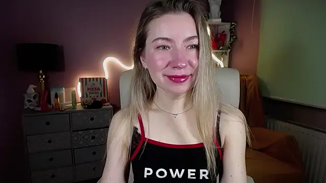 Snapshot of Mia_Tasty chatting on March 2025 07:31:02 AM Mia Tasty online show from March 2025 07:31:02 AM